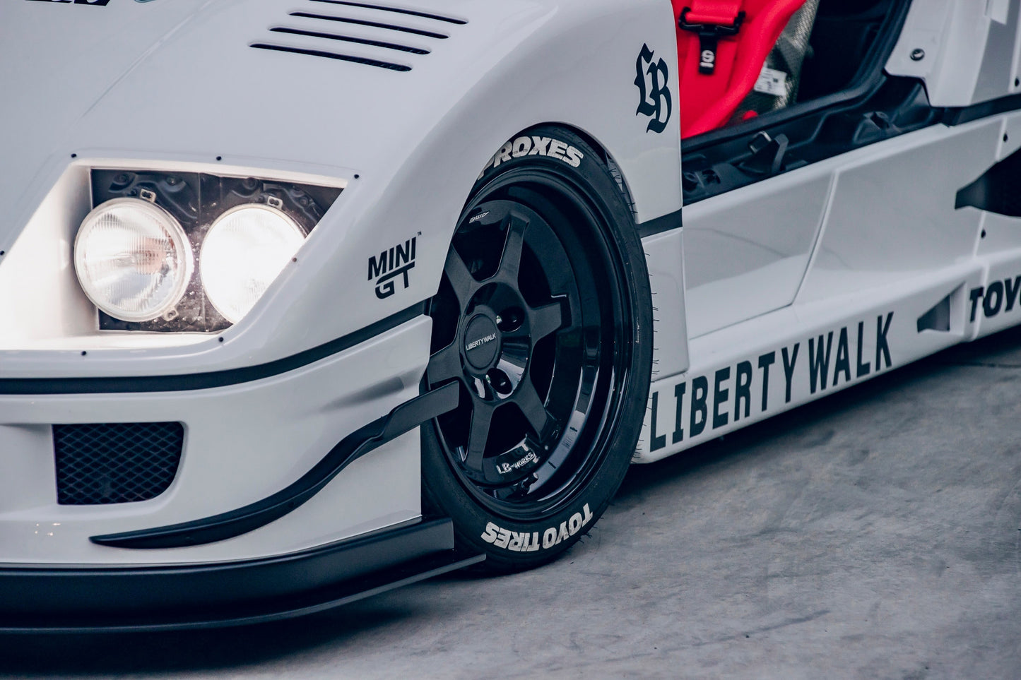 LB-WORKS LB40 AZ-1
