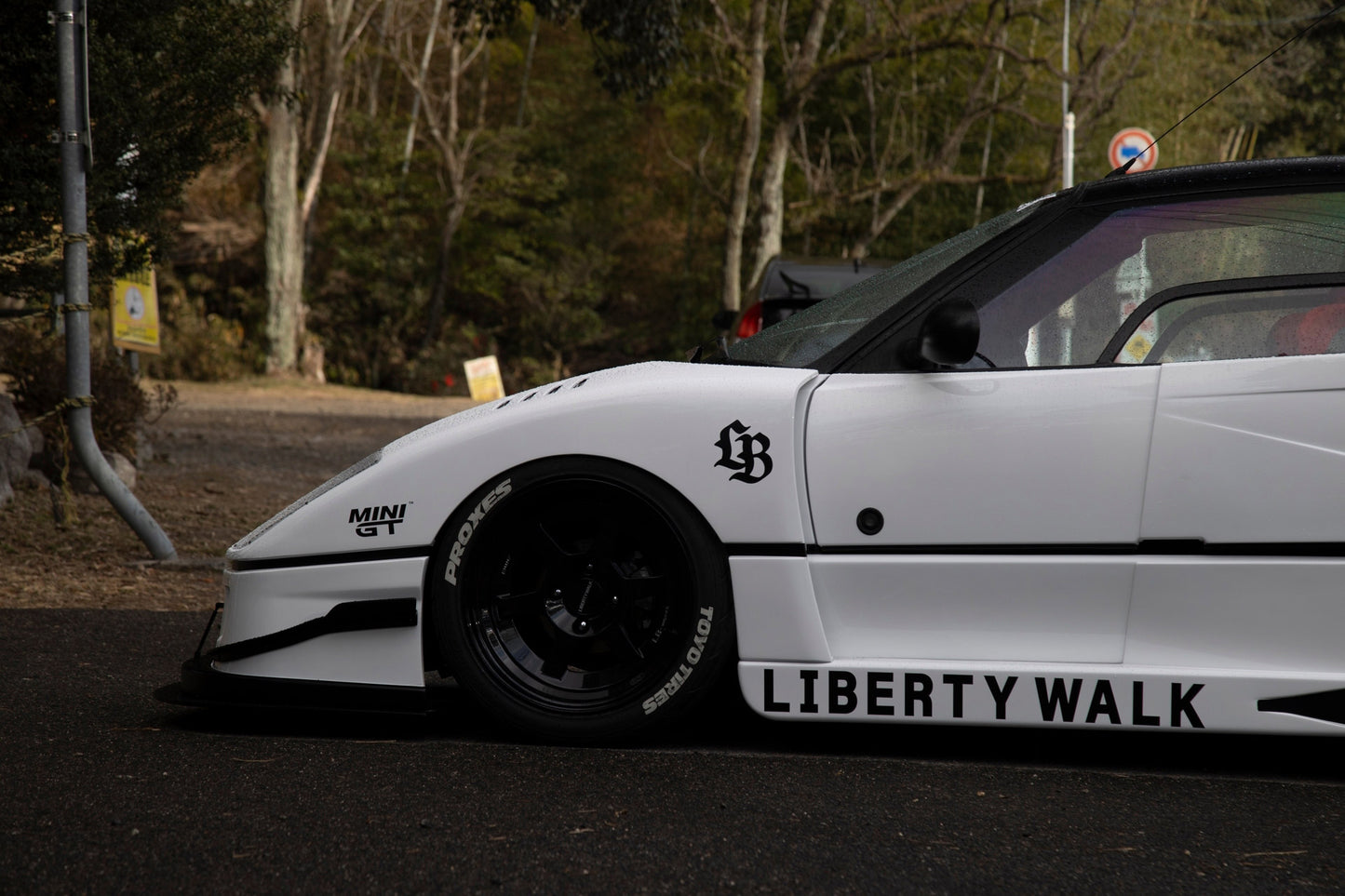 LB-WORKS LB40 AZ-1