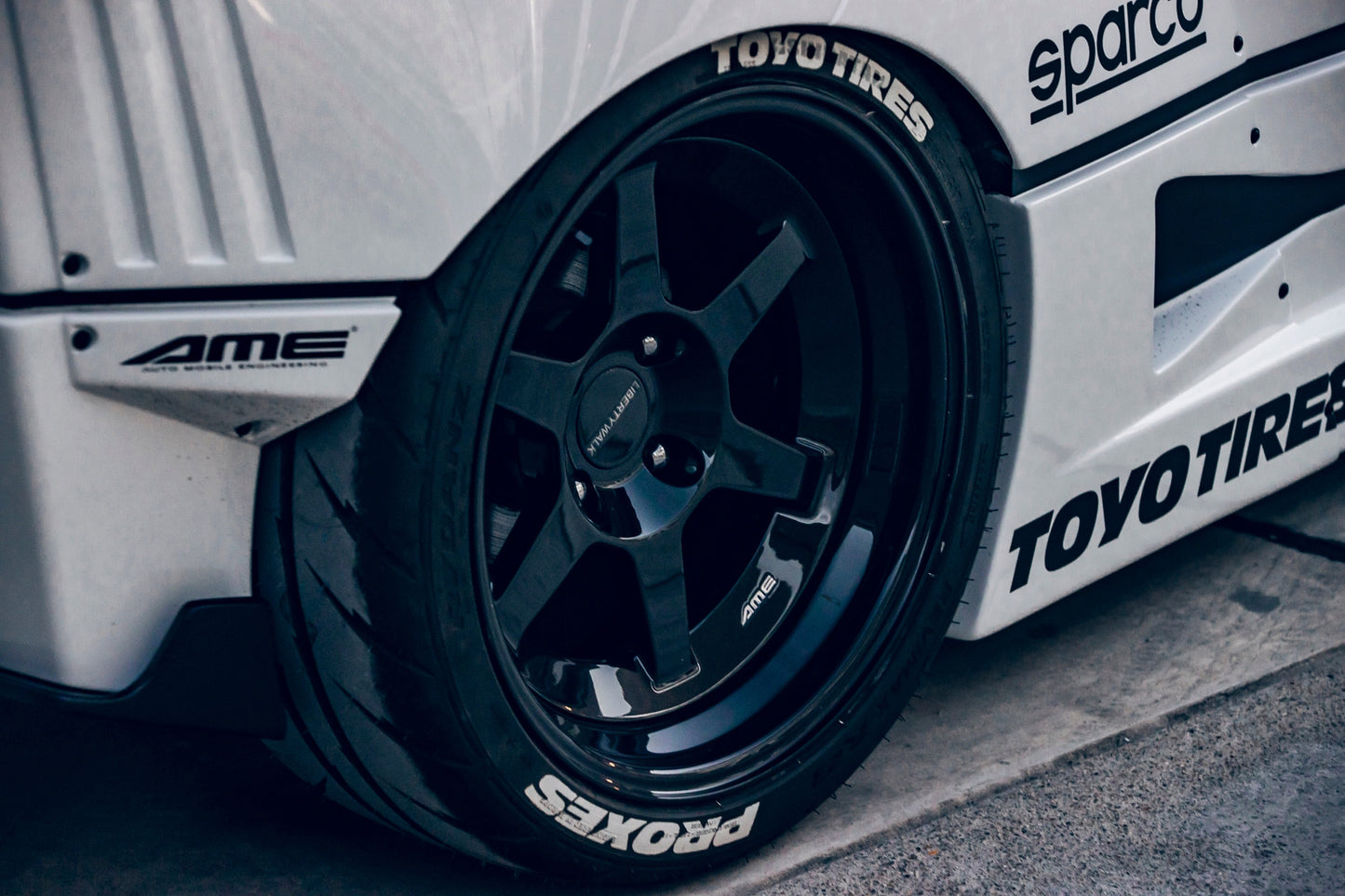 LB-WORKS LB40 AZ-1