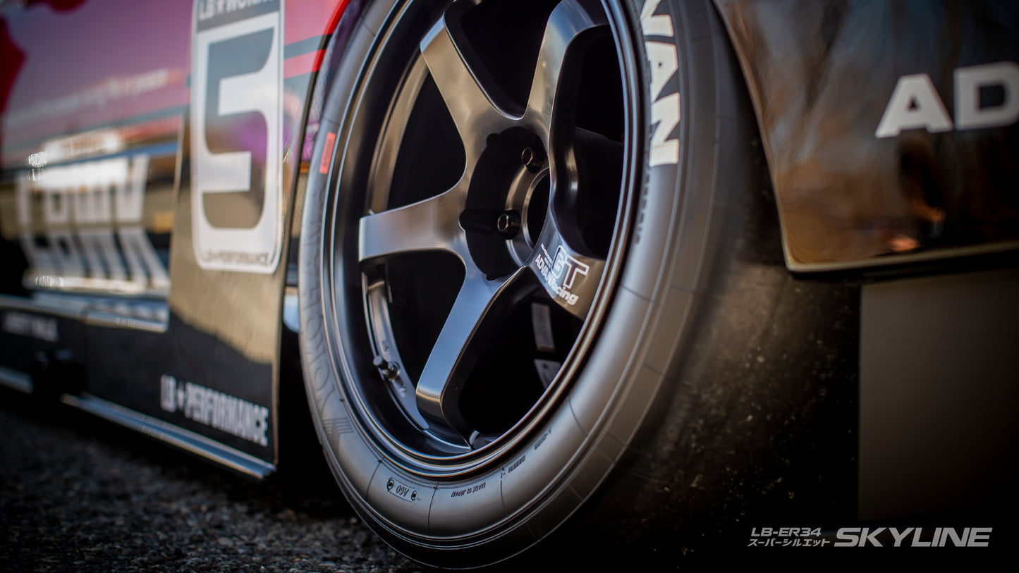 LB-ER34 Super Silhouette SKYLINE complete body Kit 【Limited】