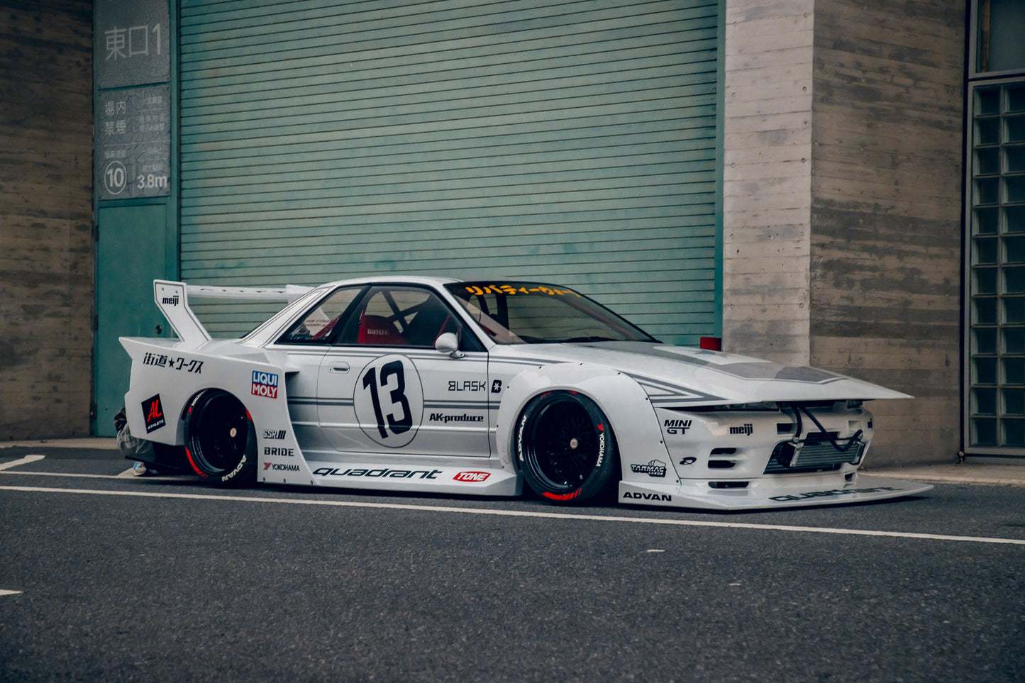LB-KAIDO WORKS NISSAN R32 SKYLINE