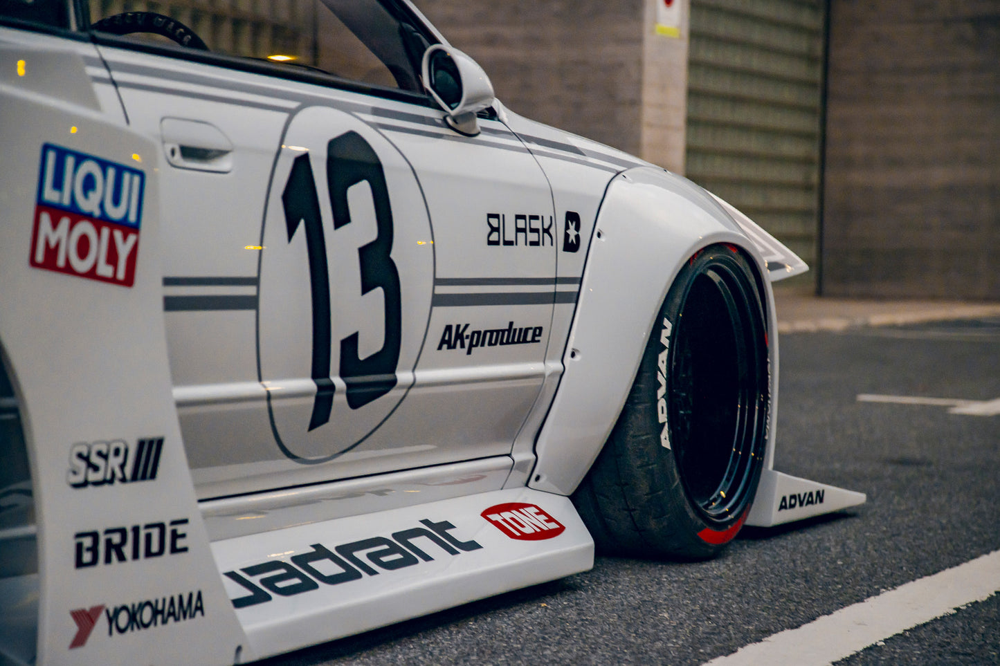 LB-KAIDO WORKS NISSAN R32 SKYLINE
