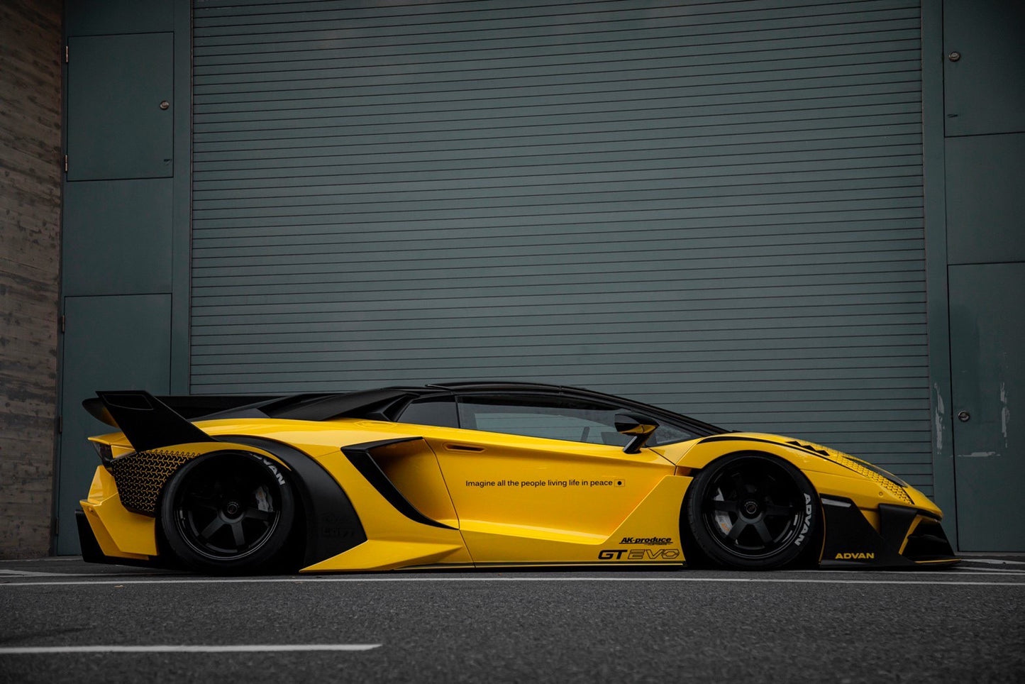 LB-Silhouette WORKS AVENTADOR GT EVO
