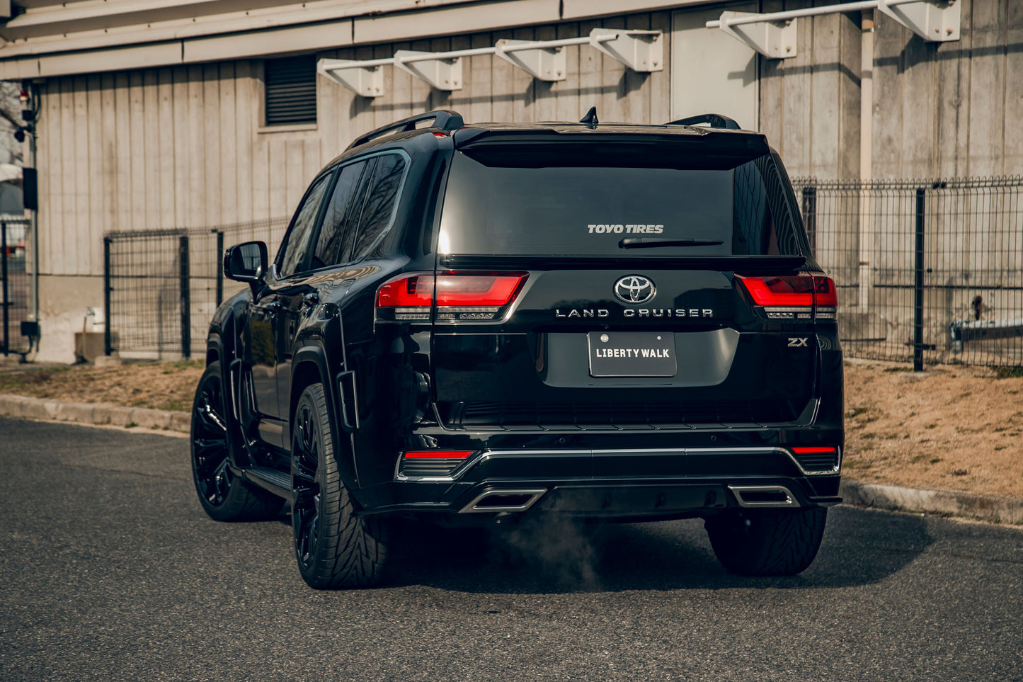 LB-WORKS TOYOTA LAND CRUISER 300