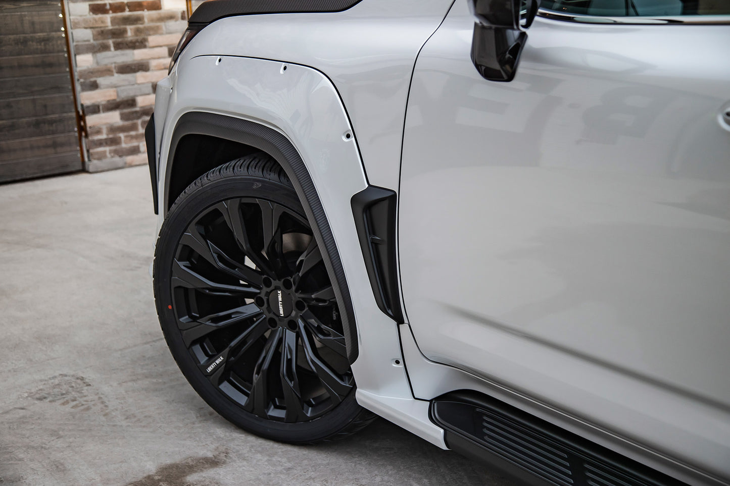 LB-WORKS LEXUS LX600