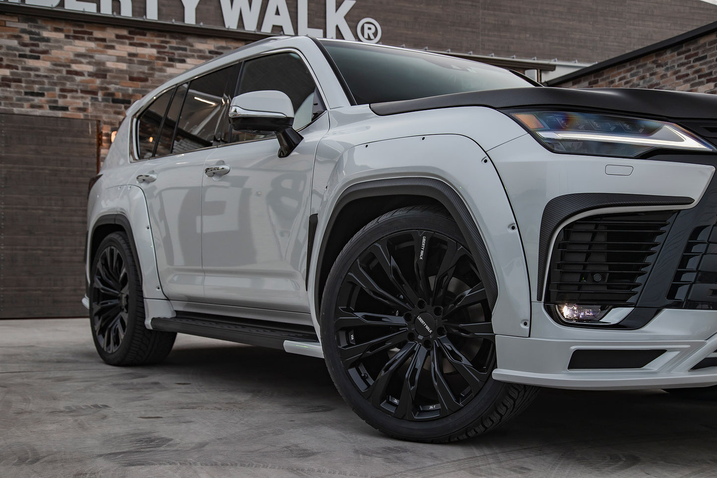 LB-WORKS LEXUS LX600