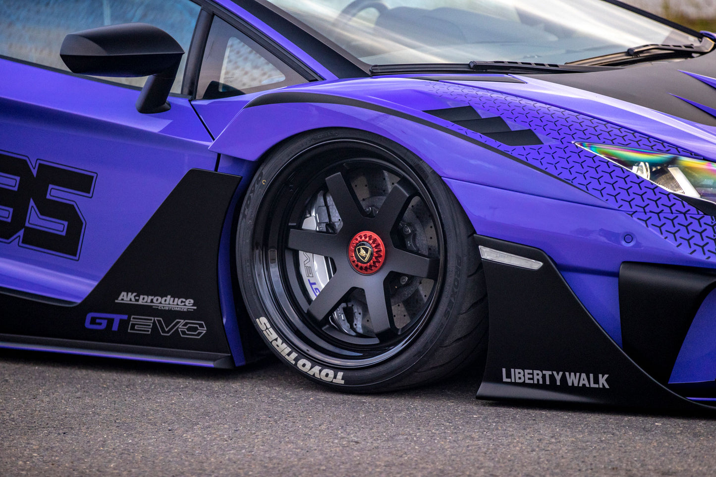 LB-Silhouette WORKS AVENTADOR GT EVO
