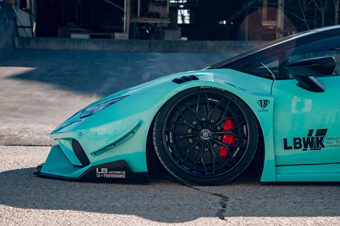 LB-Silhouette WORKS HURACAN GT complete body kit