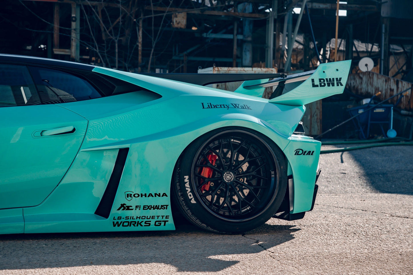 LB-Silhouette WORKS HURACAN GT complete body kit