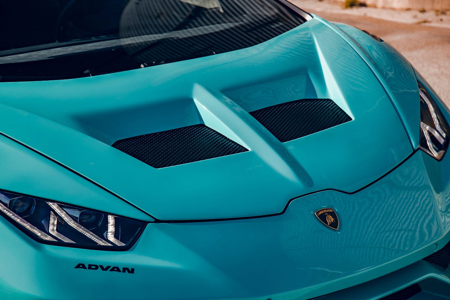 LB-Silhouette WORKS HURACAN GT complete body kit