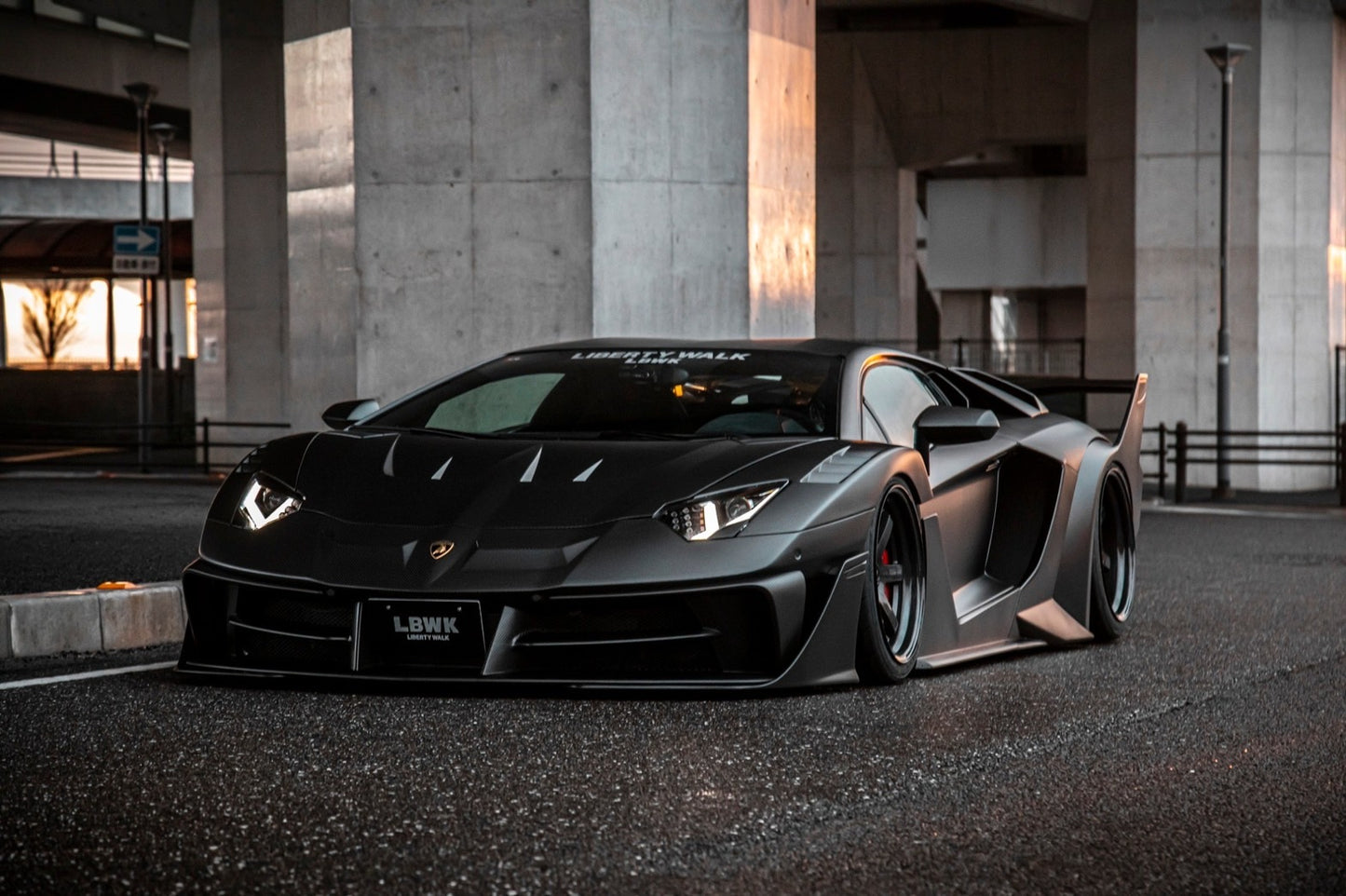 LB-Silhouette WORKS AVENTADOR GT EVO