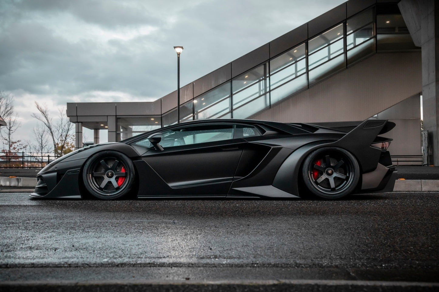 LB-Silhouette WORKS AVENTADOR GT EVO