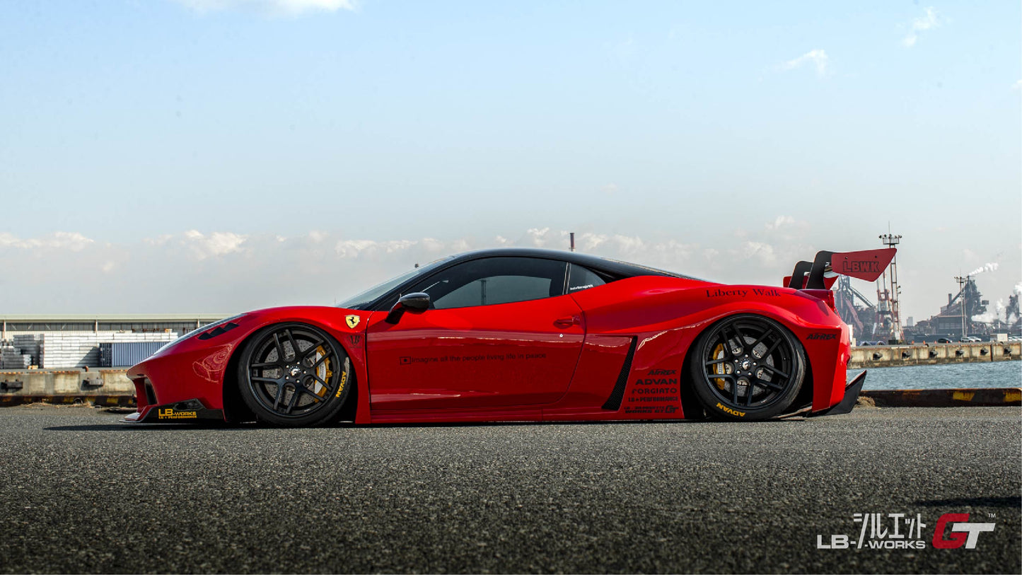 LB-Silhouette WORKS Ferrari 458 GT