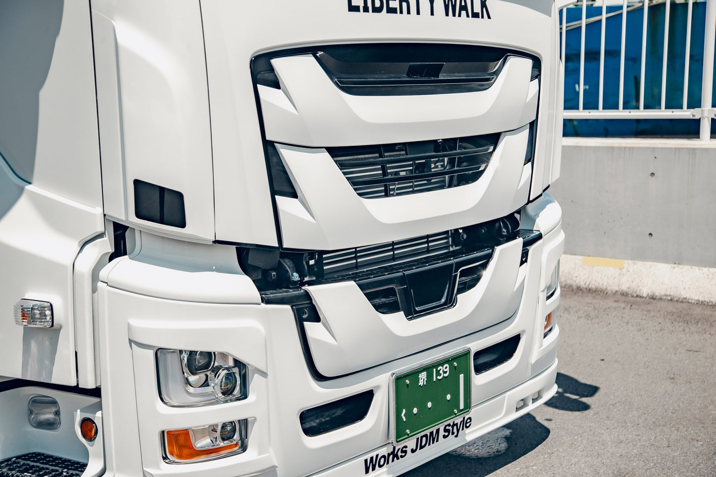 LB-TRUCKS ISUZU GIGA